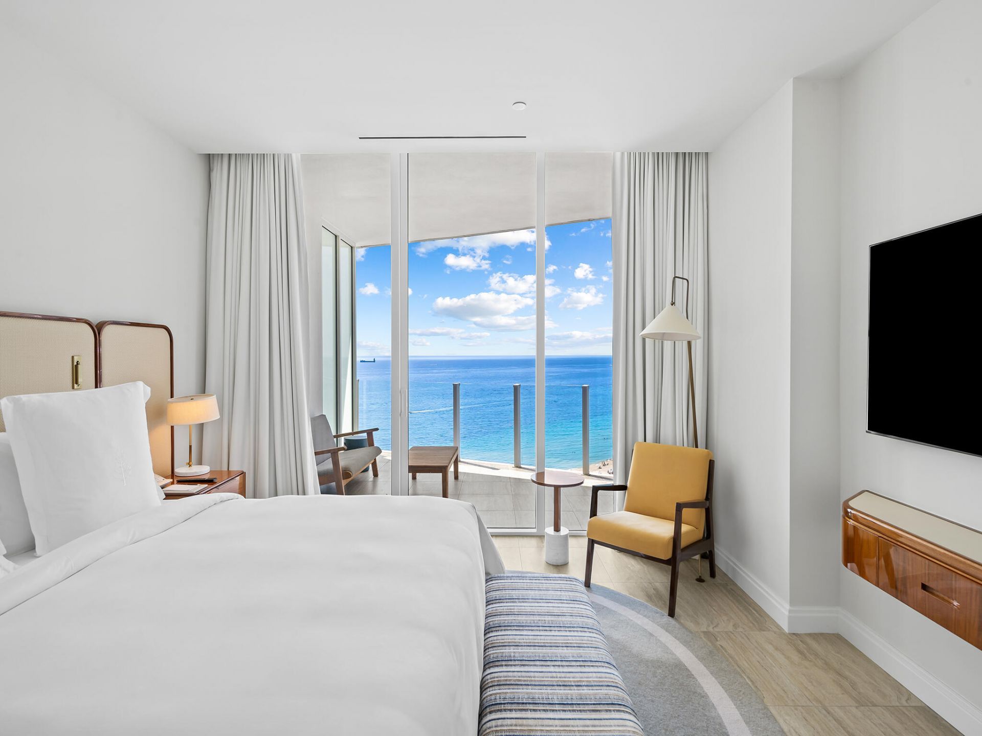 525 N Fort Lauderdale Beach Boulevard, Unit 1505, Fort Lauderdale, FL 33304 Photo