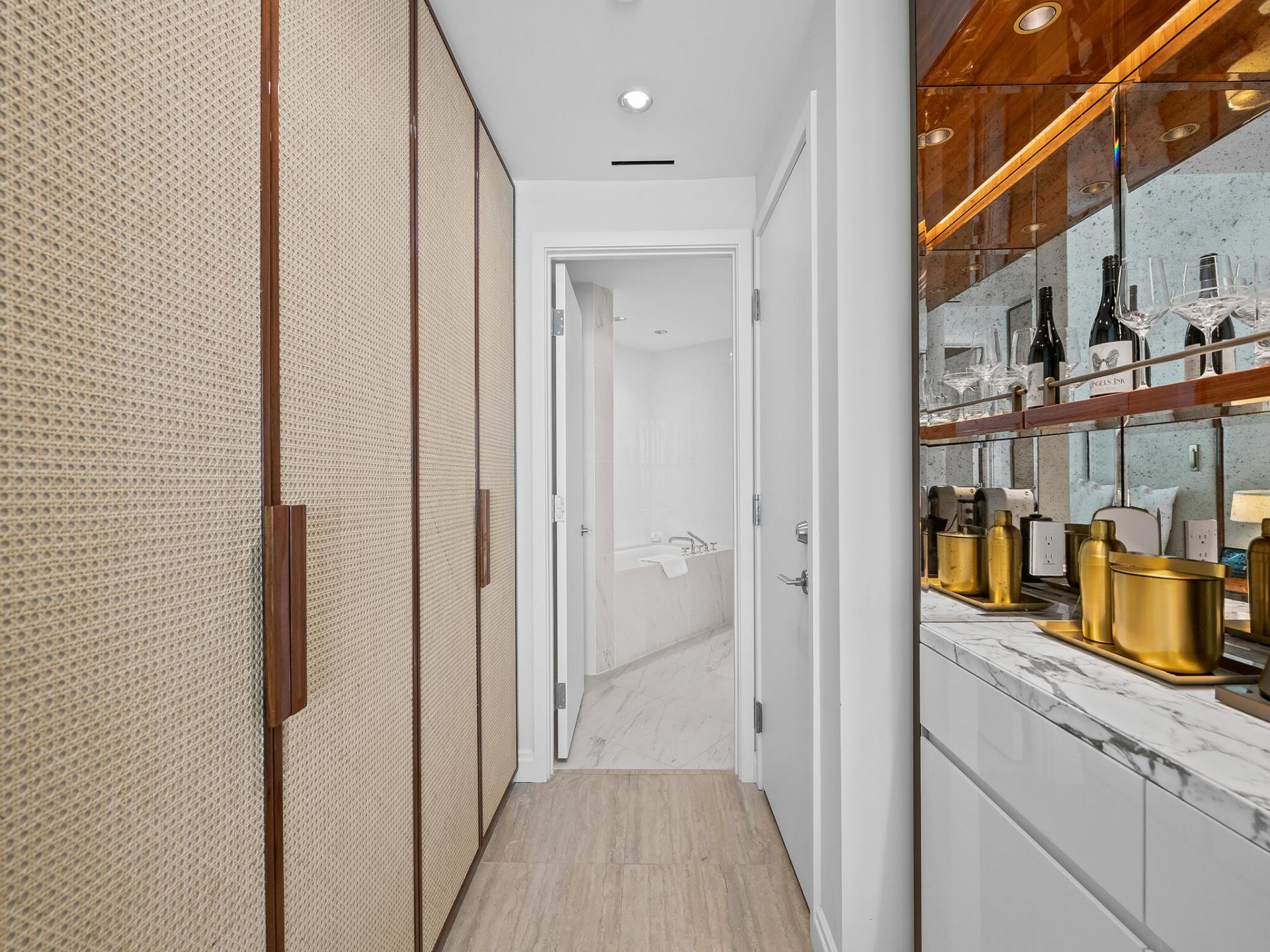 525 N Fort Lauderdale Beach Boulevard, Unit 1505, Fort Lauderdale, FL 33304 Photo