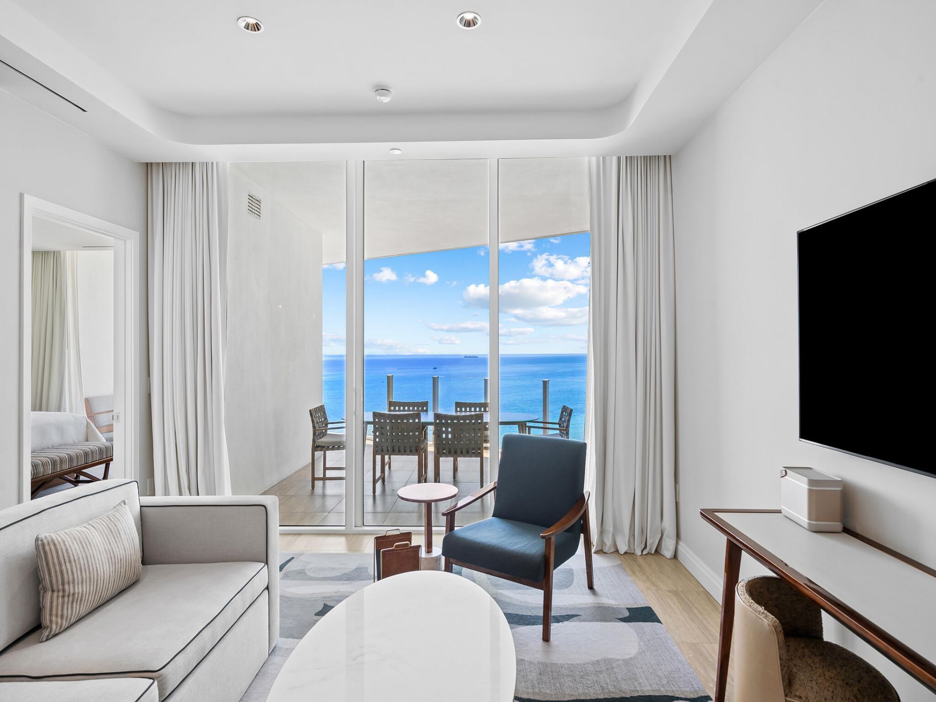 525 N Fort Lauderdale Beach Boulevard, Unit 1505, Fort Lauderdale, FL 33304 Photo