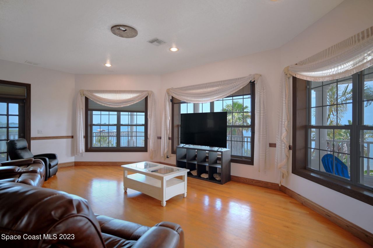 6285 N Highway 1, Melbourne, FL 32940 Photo