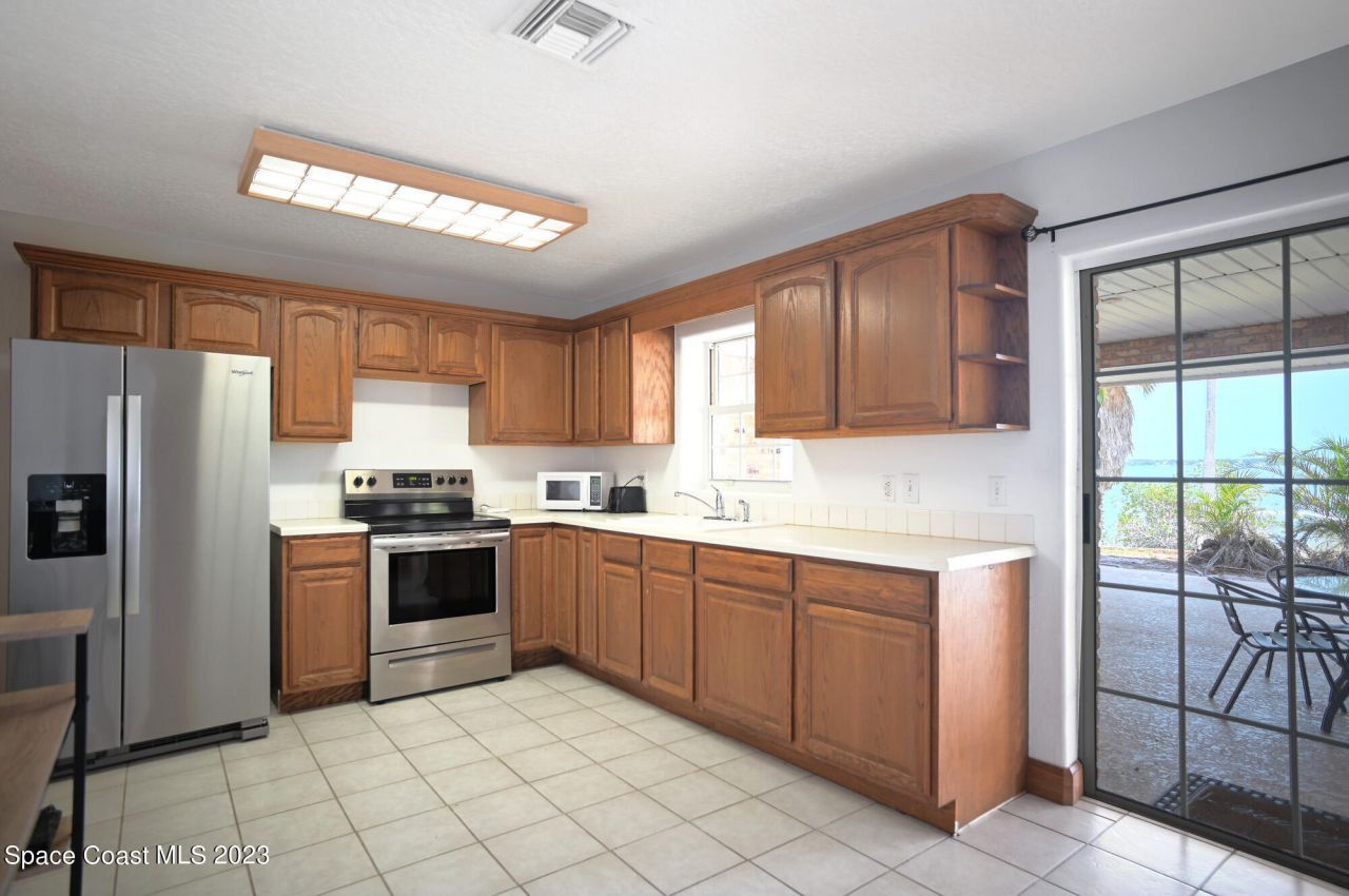 6285 N Highway 1, Melbourne, FL 32940 Photo