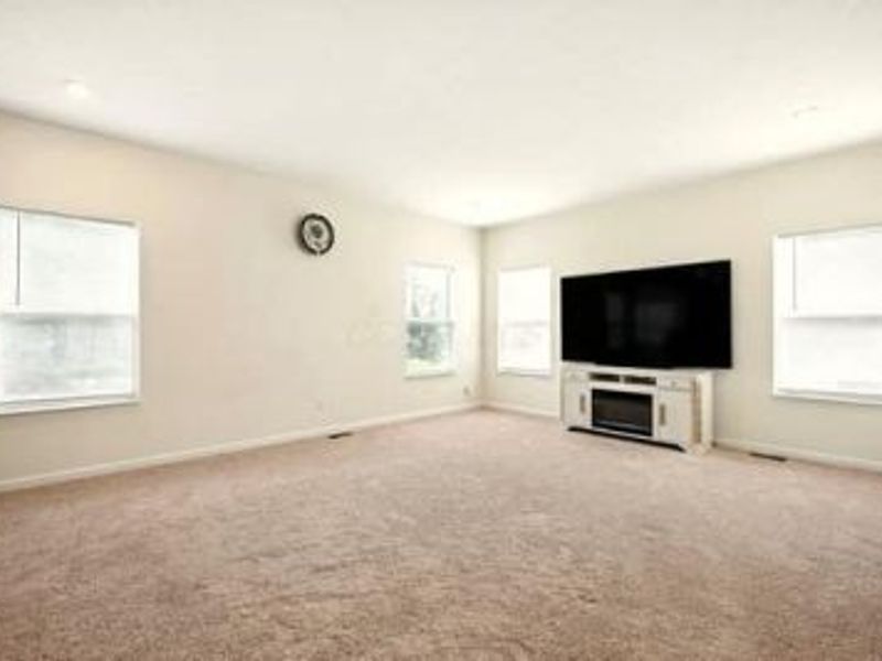 3884 Chickasaw Drive, Grove City, OH 43123 Photo 4