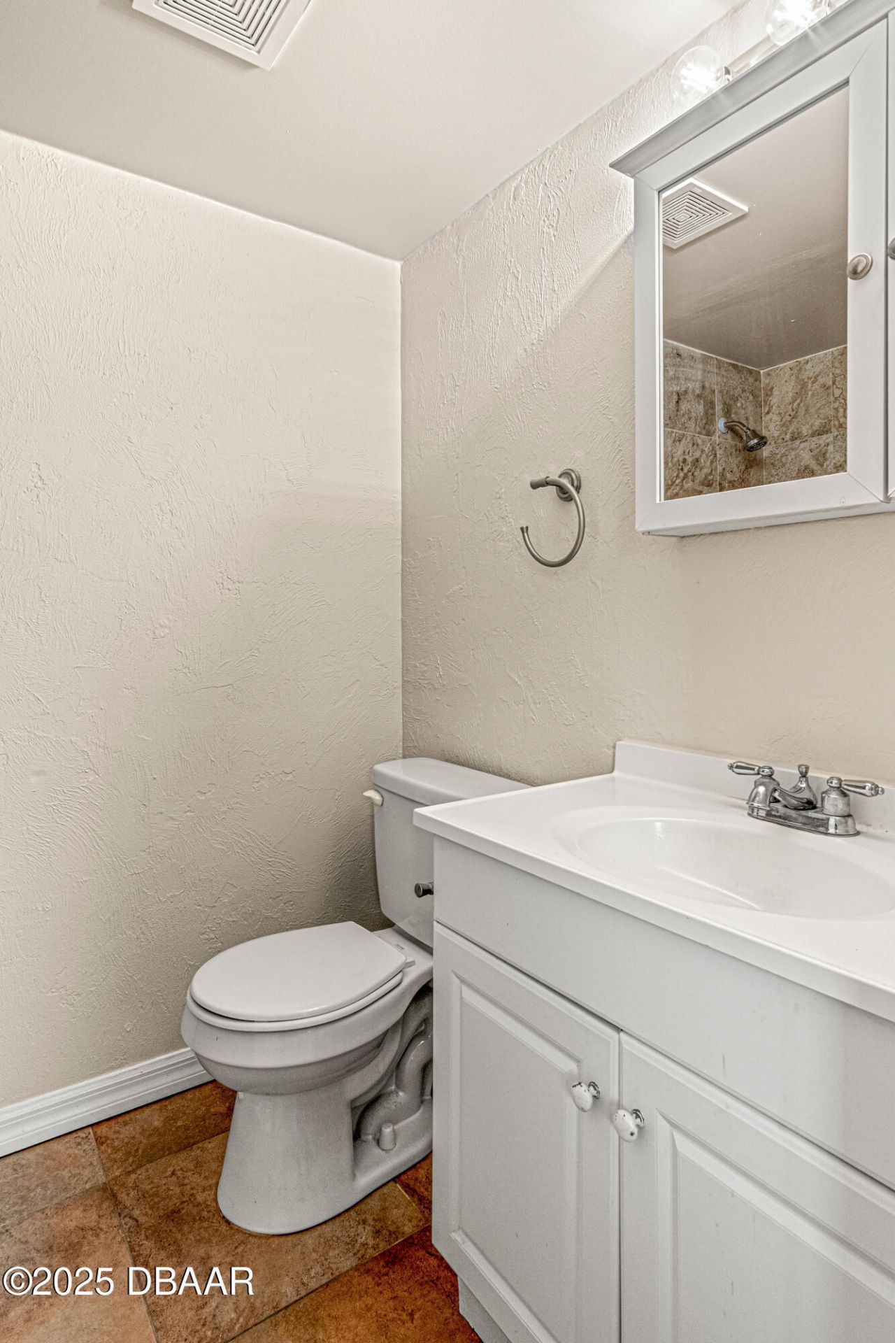 411 N Halifax Avenue, Unit 102, Daytona Beach, FL 32118 Photo