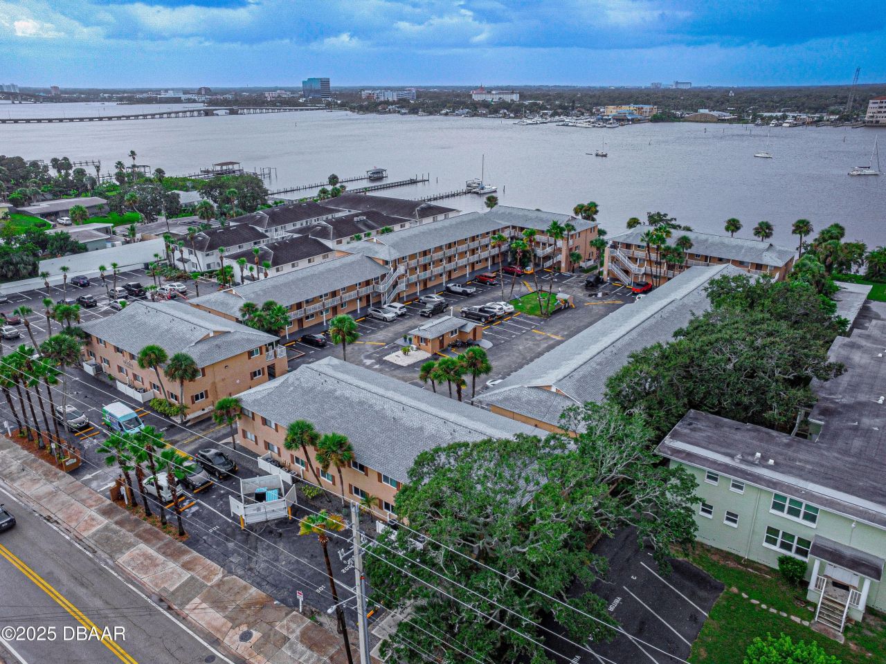 411 N Halifax Avenue, Unit 102, Daytona Beach, FL 32118 Photo