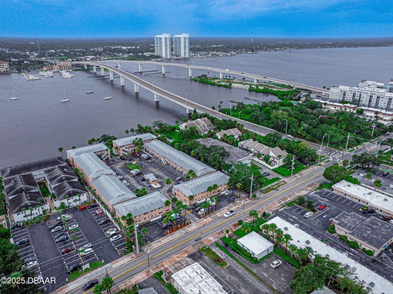 411 N Halifax Avenue, Unit 102, Daytona Beach, FL 32118 Photo