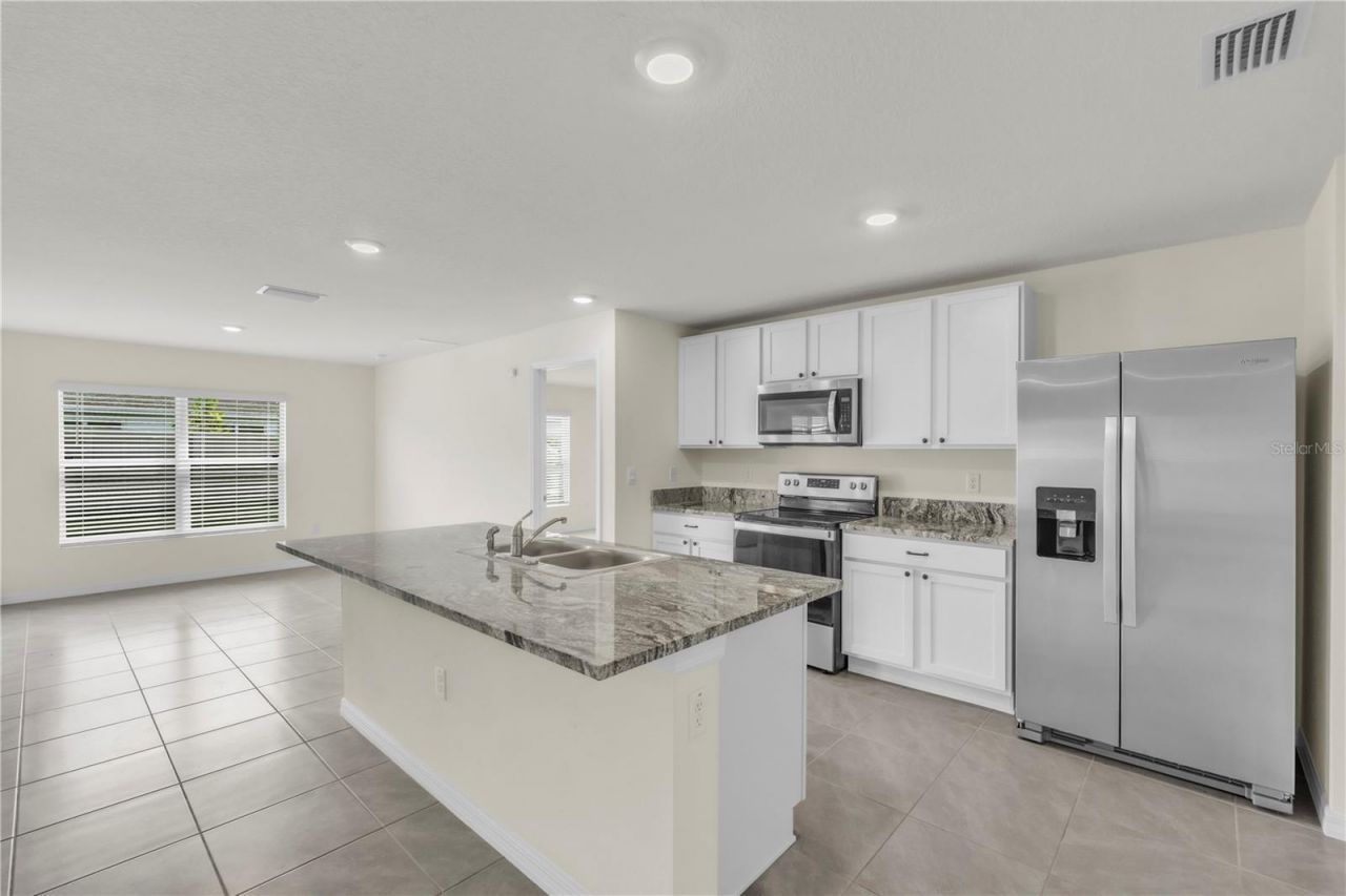 7518 Rosewood Garden Loop, Tampa, FL 33637 Photo