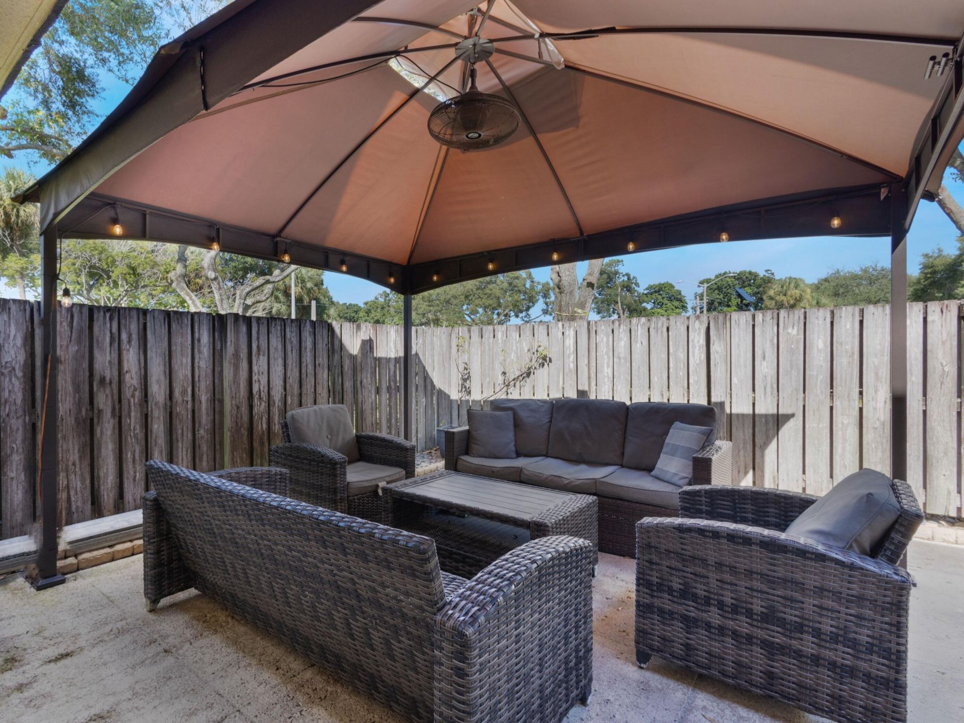 3231 32nd Way, West Palm Beach, FL 33407 Photo