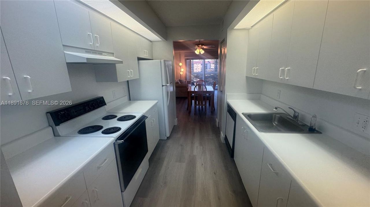 13700 SW 11th St, Unit 309A, Pembroke Pines, FL 33027 Photo