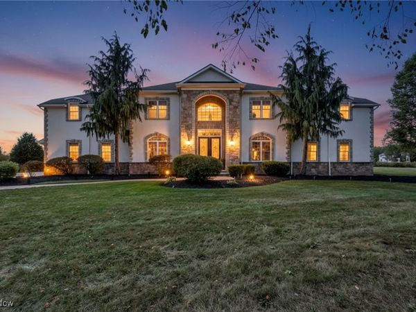 10640 Bayshire Trail, Kirtland, OH 44094