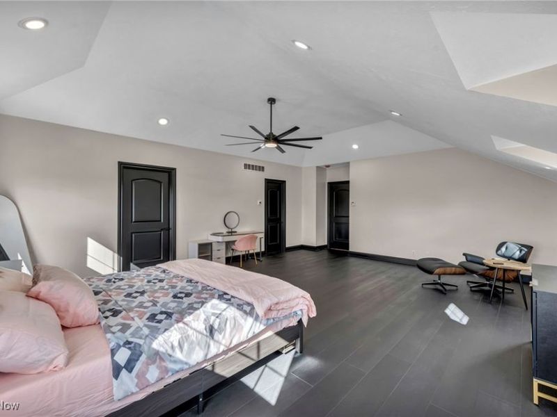 10640 Bayshire Trail, Kirtland, OH 44094 Photo 18