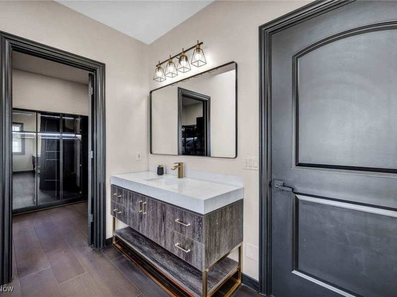 10640 Bayshire Trail, Kirtland, OH 44094 Photo 20