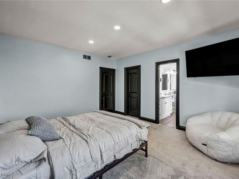 10640 Bayshire Trail, Kirtland, OH 44094 Photo 25