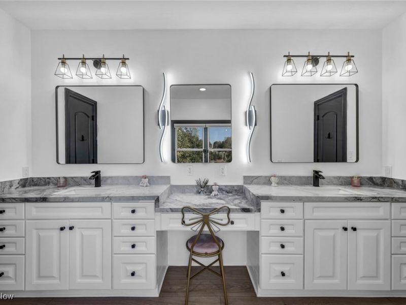 10640 Bayshire Trail, Kirtland, OH 44094 Photo 26