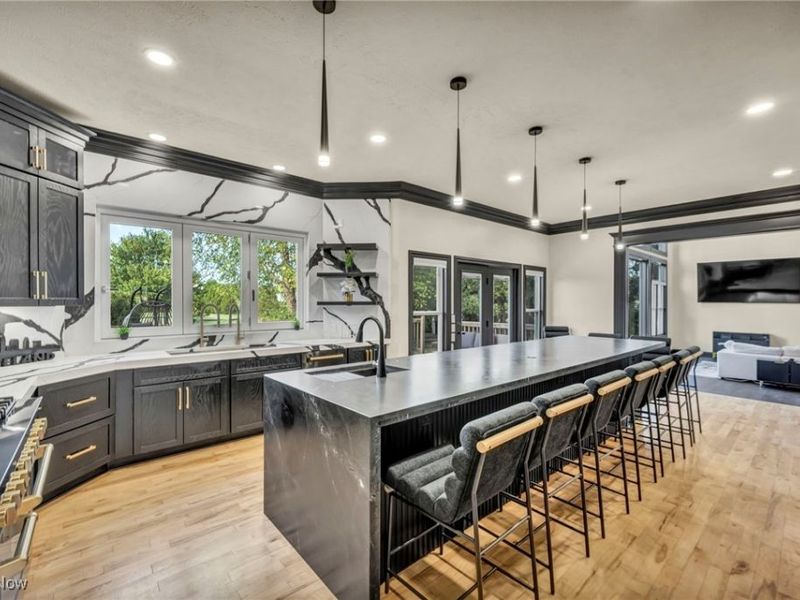 10640 Bayshire Trail, Kirtland, OH 44094 Photo 3