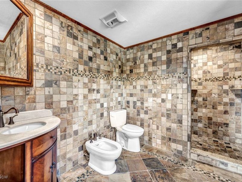 10640 Bayshire Trail, Kirtland, OH 44094 Photo 32