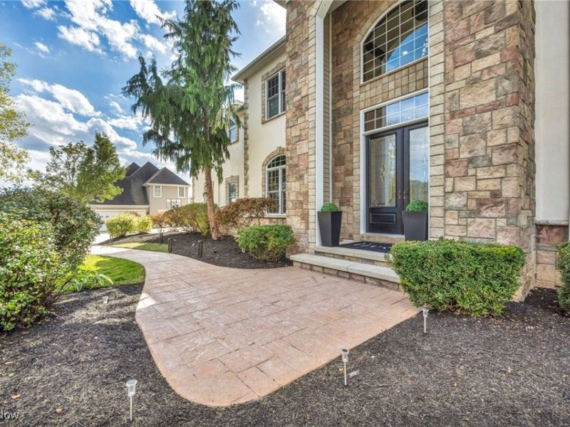 10640 Bayshire Trail, Kirtland, OH 44094 Photo 48