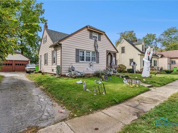 207 W Culbertson Street, Fostoria, OH 44830