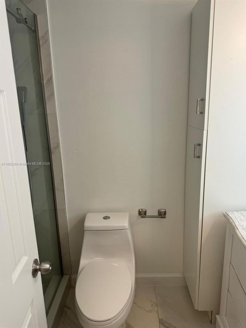 18101 NW 68th Ave, Unit D207, Hialeah, FL 33015 Photo