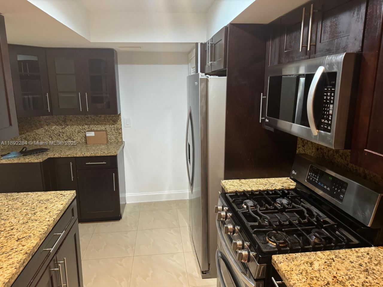 18101 NW 68th Ave, Unit D207, Hialeah, FL 33015 Photo