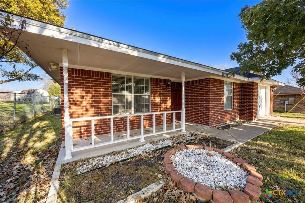 306 Fowler Drive, Temple, TX 76501 Main Photo
