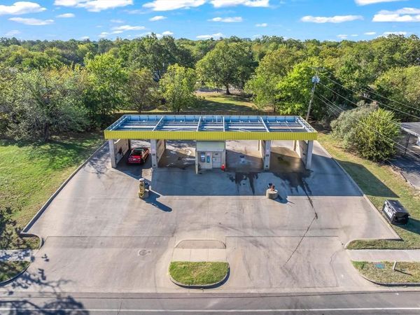 3937 Lee Street, Greenville, TX 75401