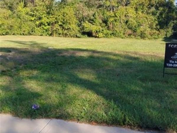 5005 WALROND Avenue, Kansas City, MO 64130