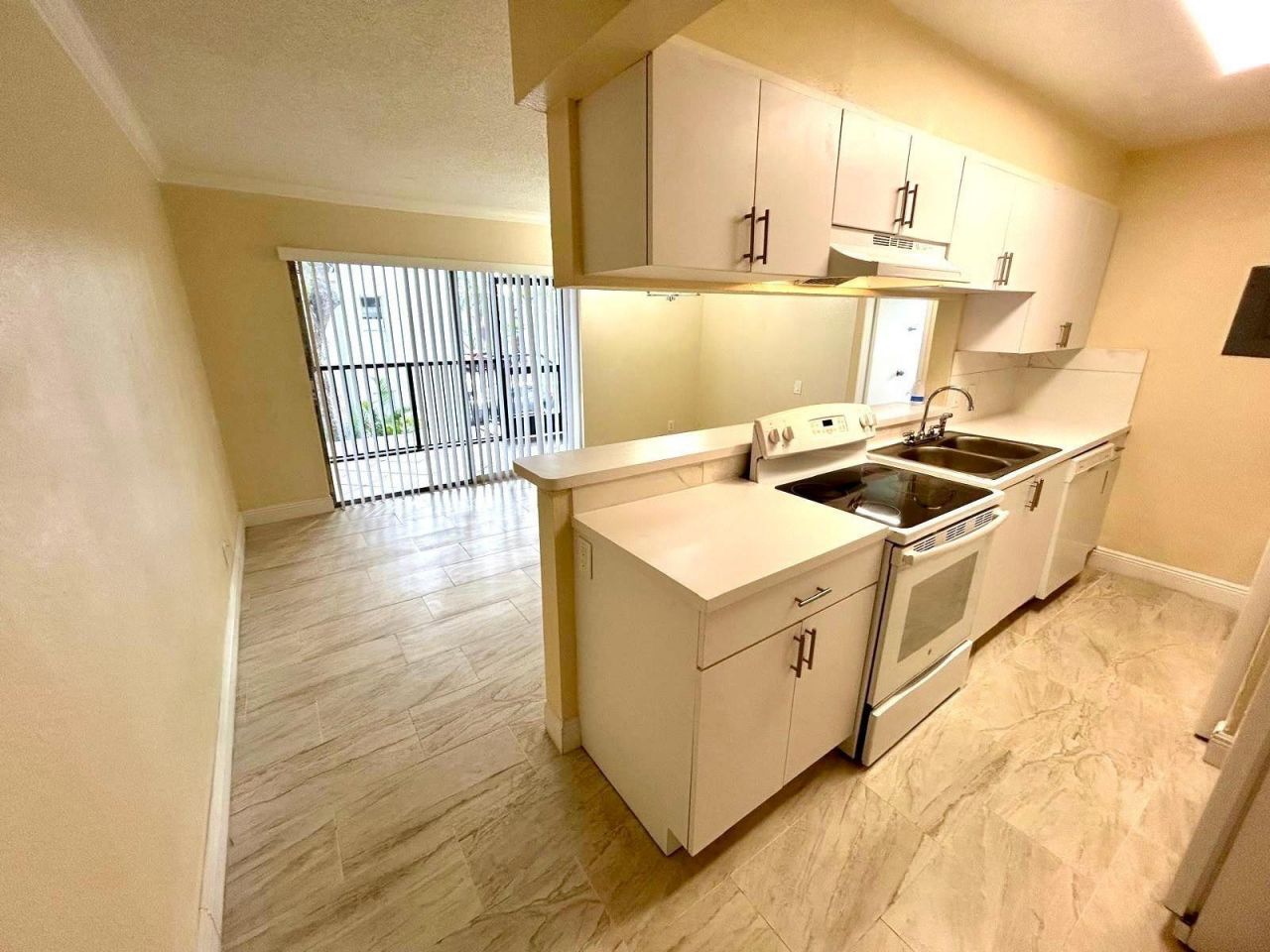 4463 Treehouse Lane, Unit H, Tamarac, FL 33319 Photo