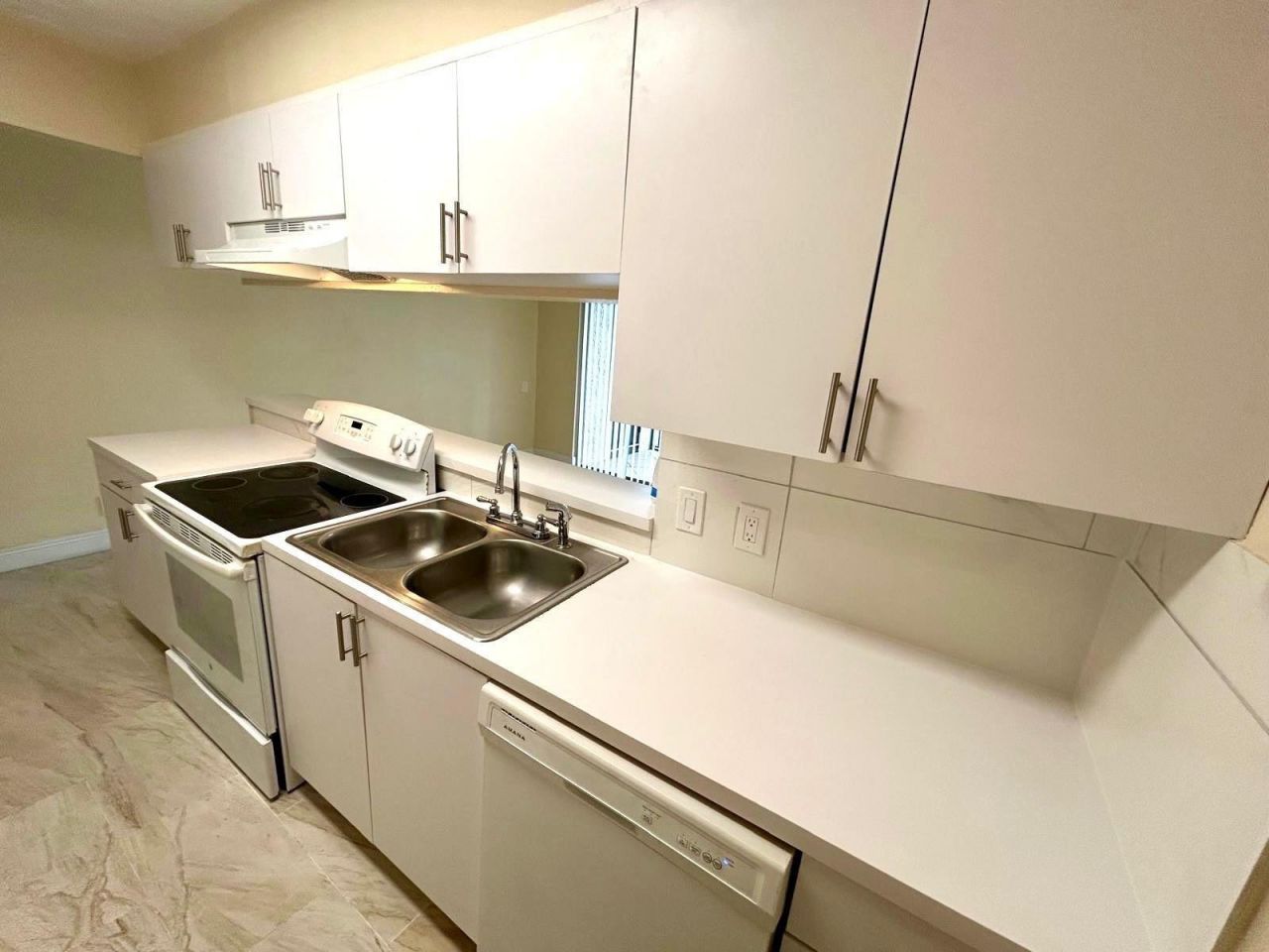 4463 Treehouse Lane, Unit H, Tamarac, FL 33319 Photo