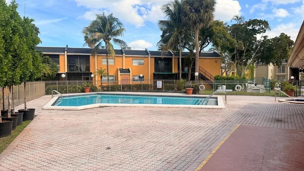 4463 Treehouse Lane, Unit H, Tamarac, FL 33319 Photo