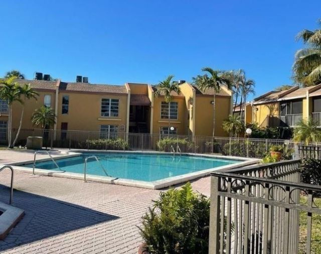 4463 Treehouse Lane, Unit H, Tamarac, FL 33319 Photo