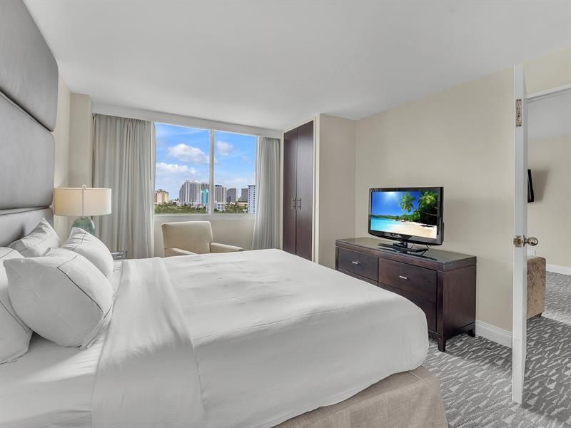 2670 E Sunrise Boulevard, Unit 922, Fort Lauderdale, FL 33304 Photo