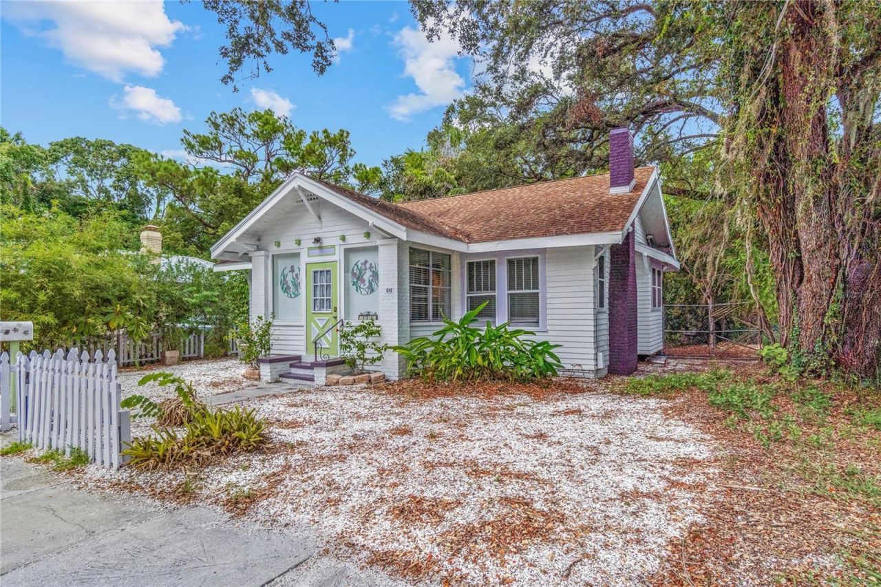 1006 11th Avenue W, Bradenton, FL 34205 Photo