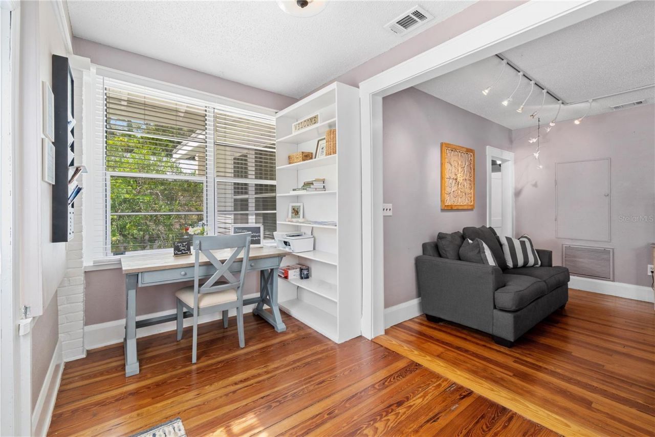 1006 11th Avenue W, Bradenton, FL 34205 Photo