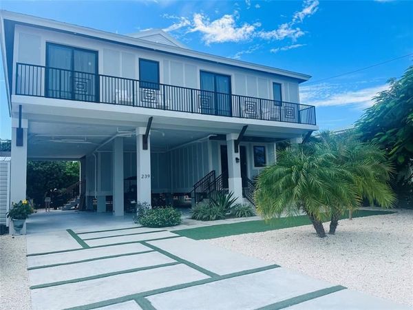239 W Seaview Dr, Duck Key, FL 33050