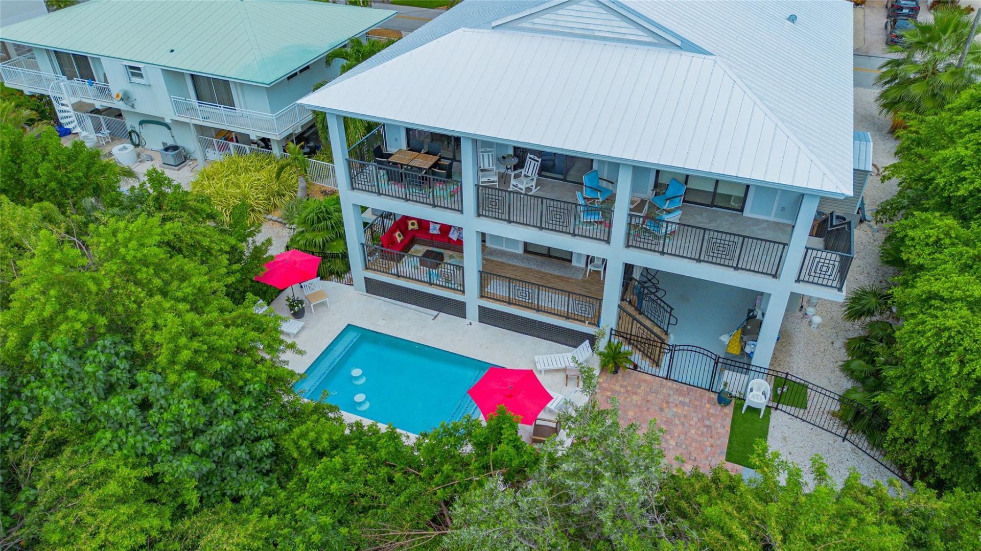 239 W Seaview Drive, Duck Key, FL 33050 Photo