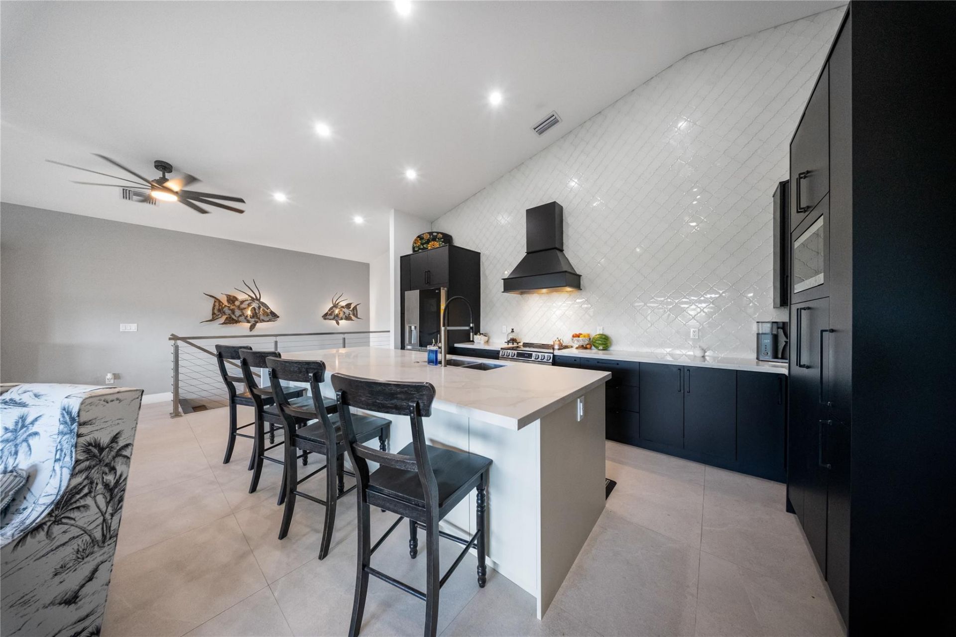 239 W Seaview Drive, Duck Key, FL 33050 Photo