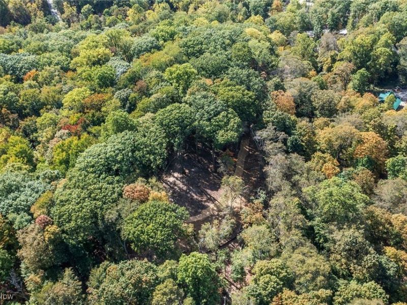 10899 Tibbetts Road, Kirtland, OH 44094 Photo 3