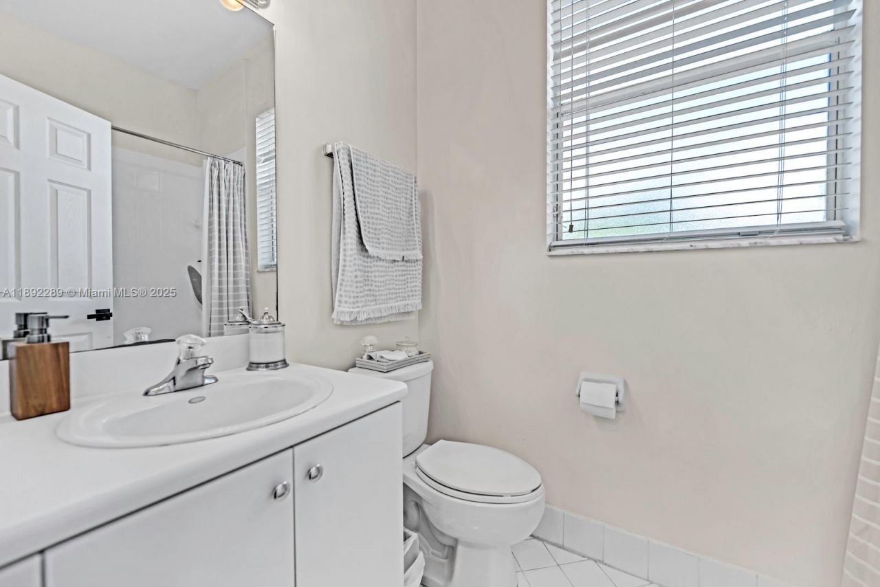 12781 SW 135th Ter, Unit 12781, Miami, FL 33186 Photo