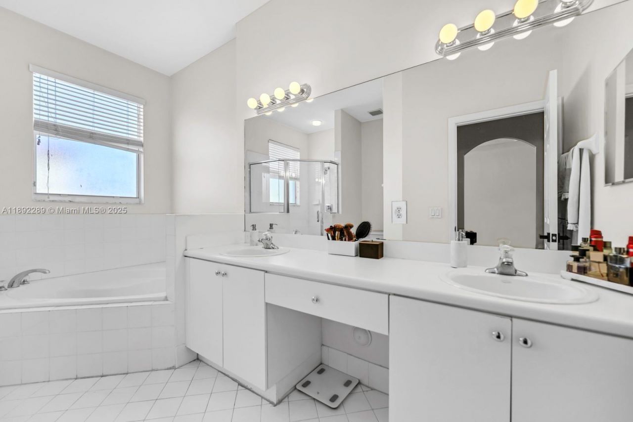 12781 SW 135th Ter, Unit 12781, Miami, FL 33186 Photo