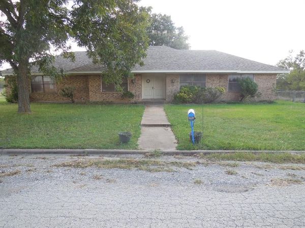 1220 Meadowbrook Street, Ranger, TX 76470