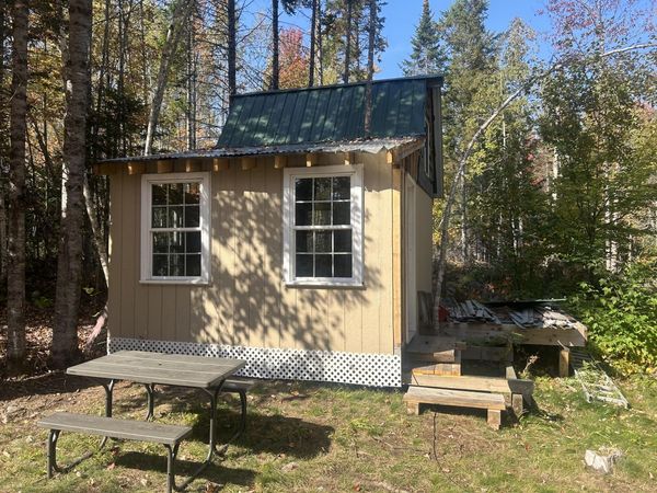 75 Twin Oaks Drive, Saint Albans, ME 04971