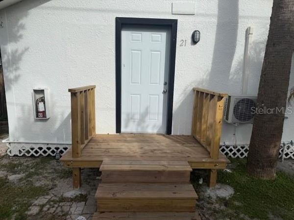 4605 N HUBERT AVENUE, Unit 21, TAMPA, FL 33614