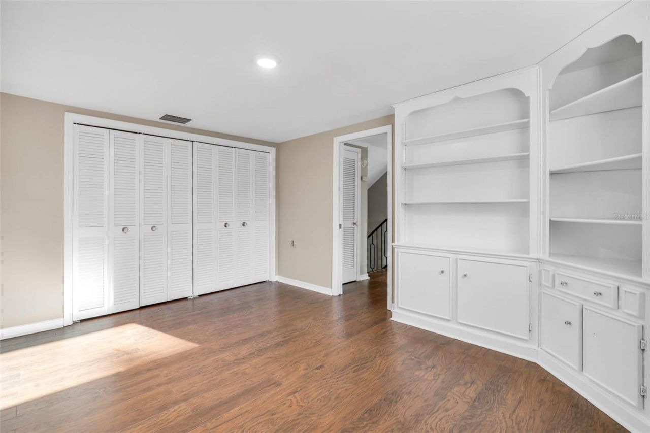 216 S Shore Crest Drive, Tampa, FL 33609 Photo