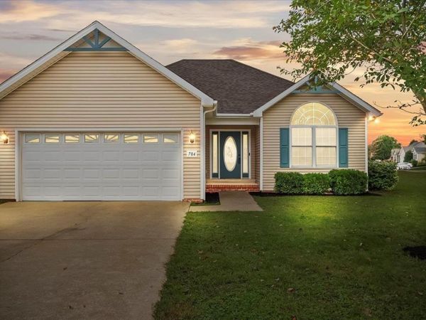 704 Wintercress Lane, Bowling Green, KY 42104