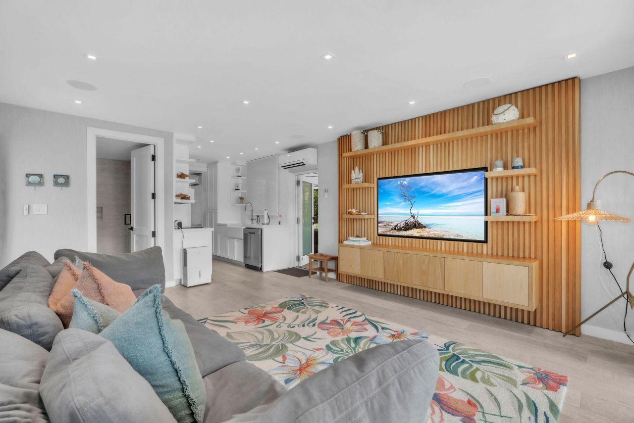 165 Ocean Drive, Tavernier, FL 33070 Photo