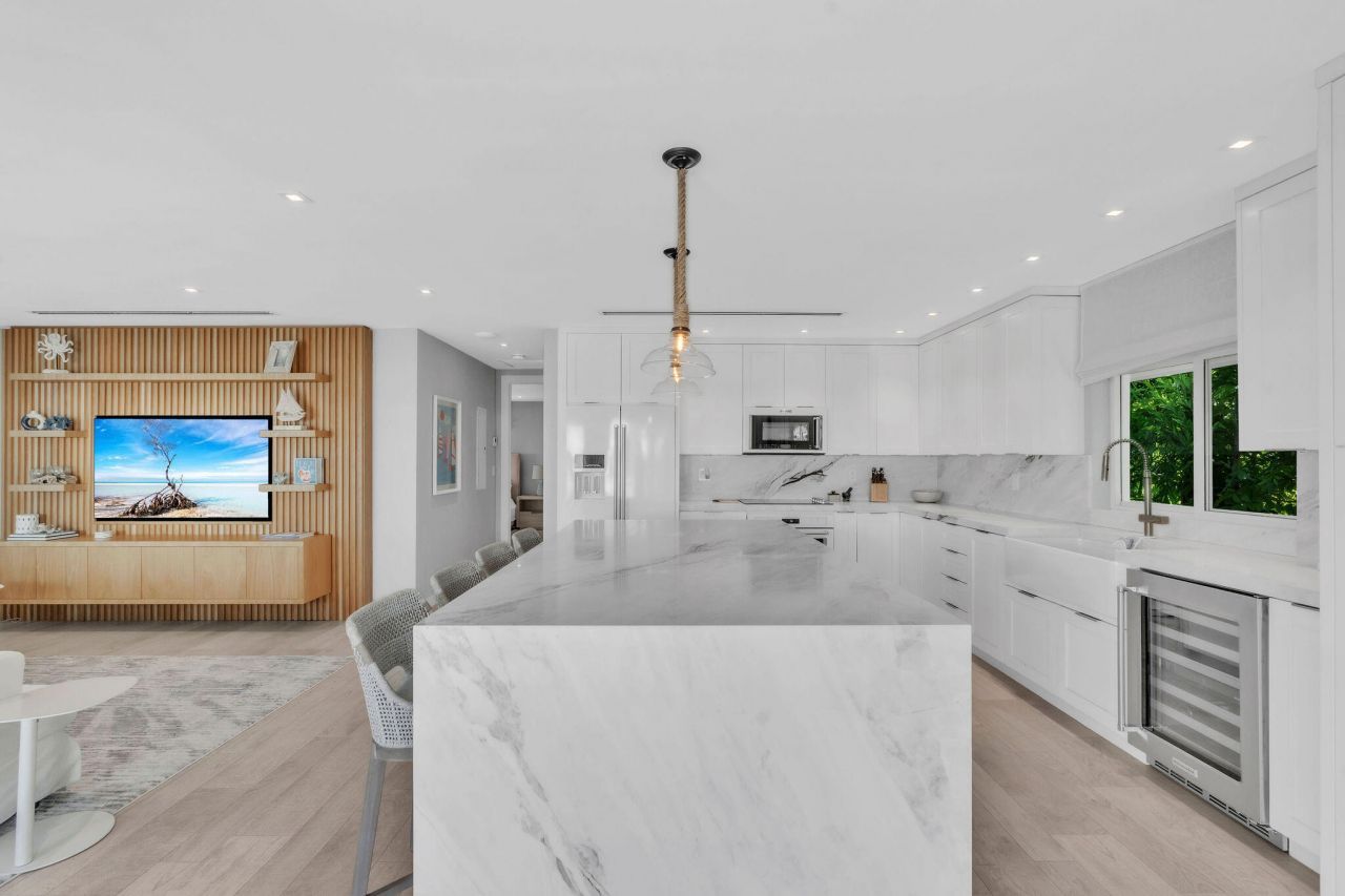 165 Ocean Drive, Tavernier, FL 33070 Photo