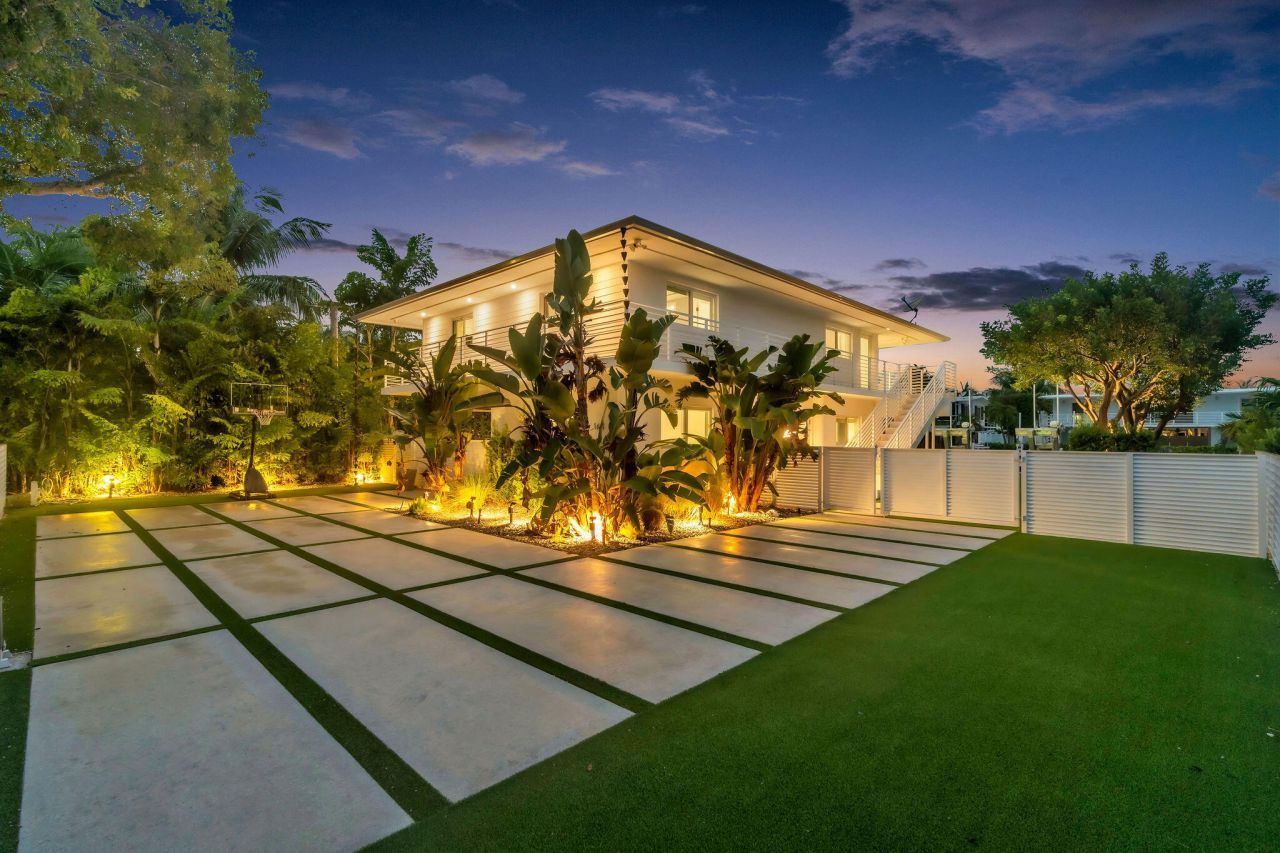 165 Ocean Drive, Tavernier, FL 33070 Photo