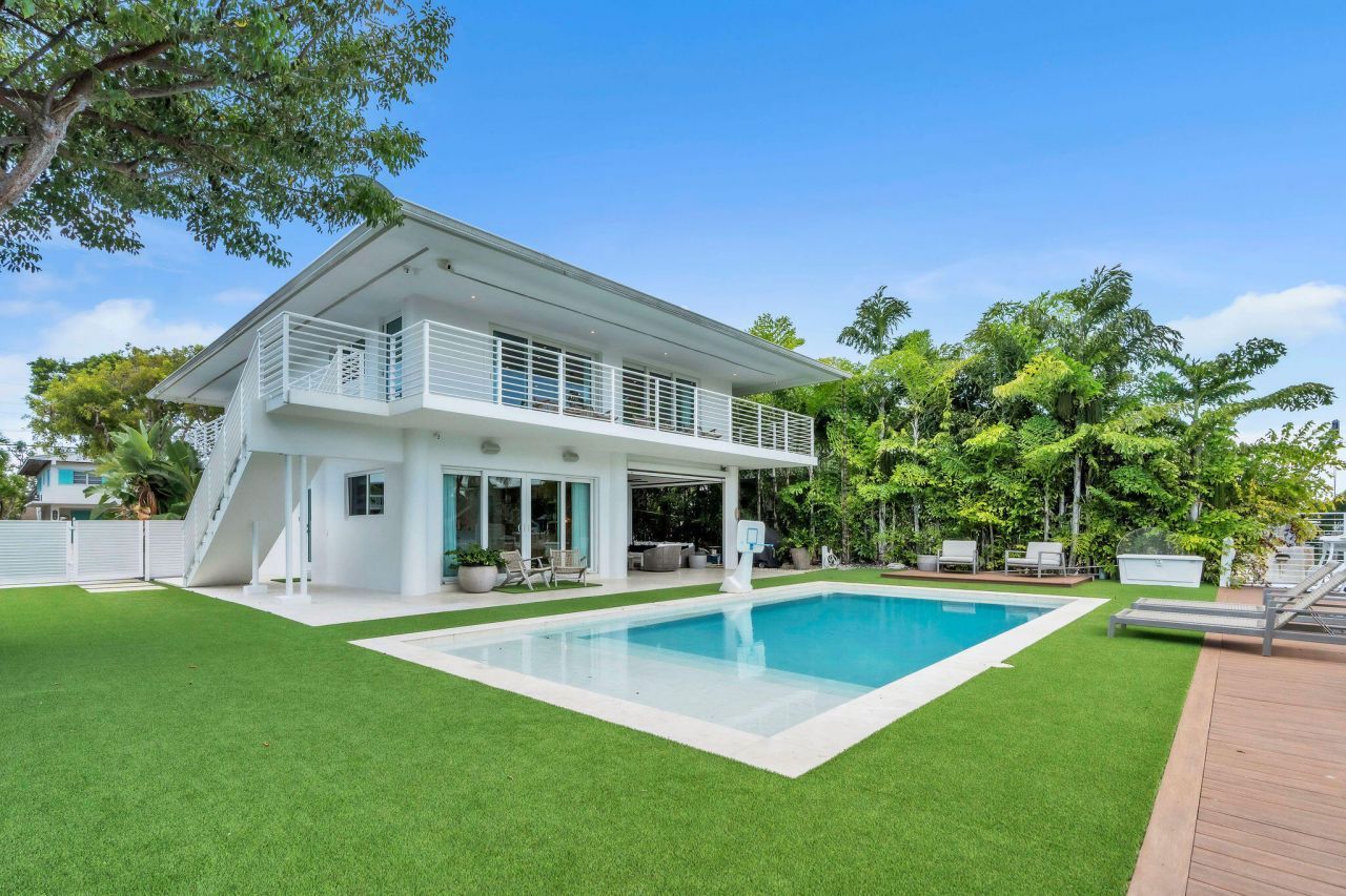 165 Ocean Drive, Tavernier, FL 33070 Photo