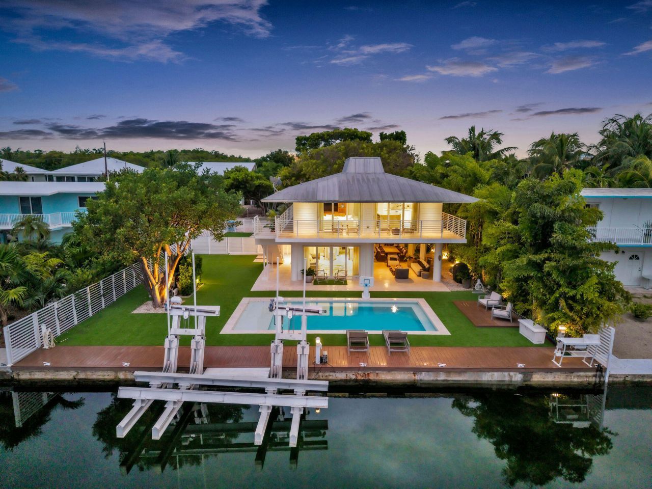 165 Ocean Drive, Tavernier, FL 33070 Photo