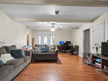 7826 Rilla Avenue, Dallas, TX 75217